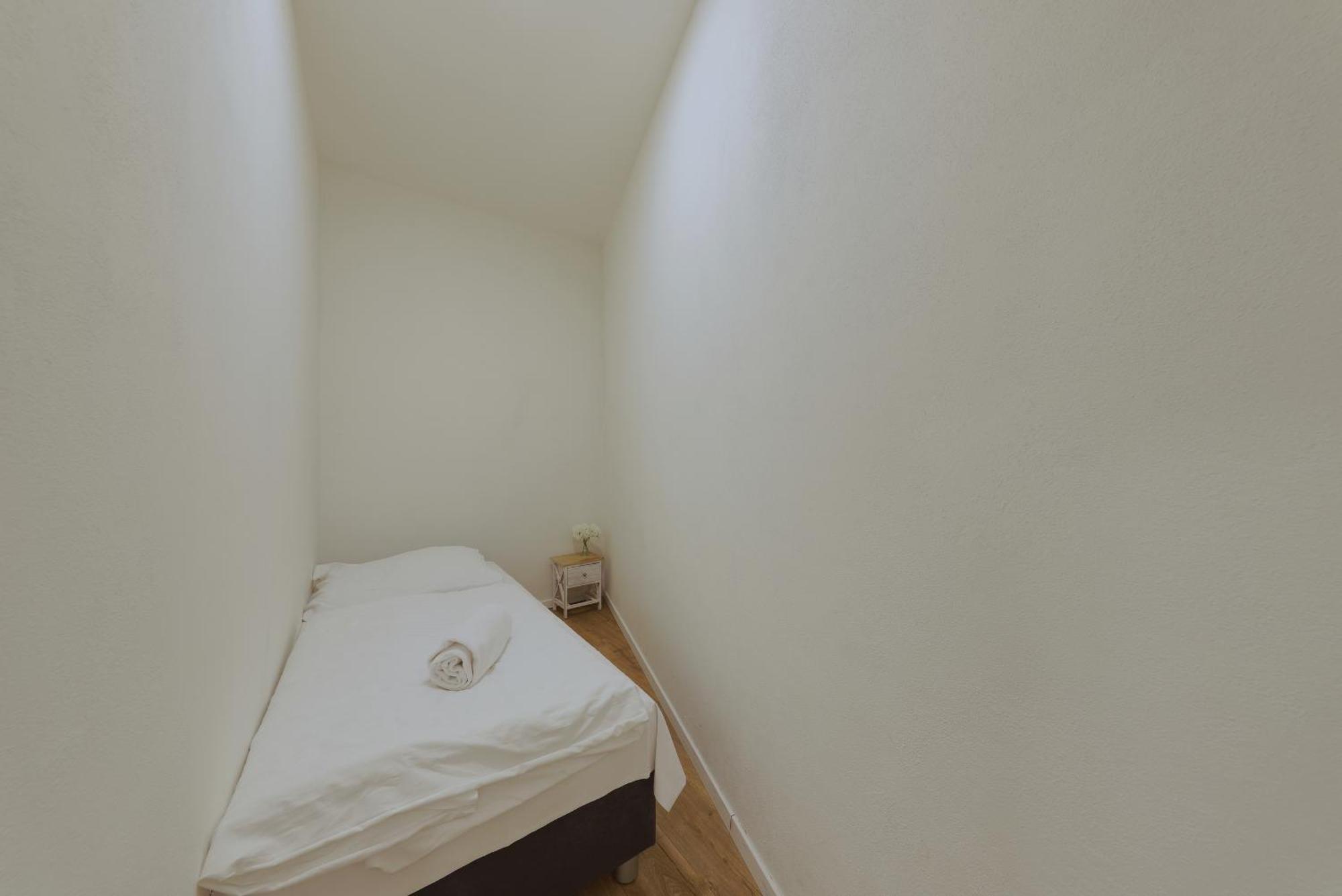 Shone Apartment Old Town 2 Bedroom Bratislava Bagian luar foto