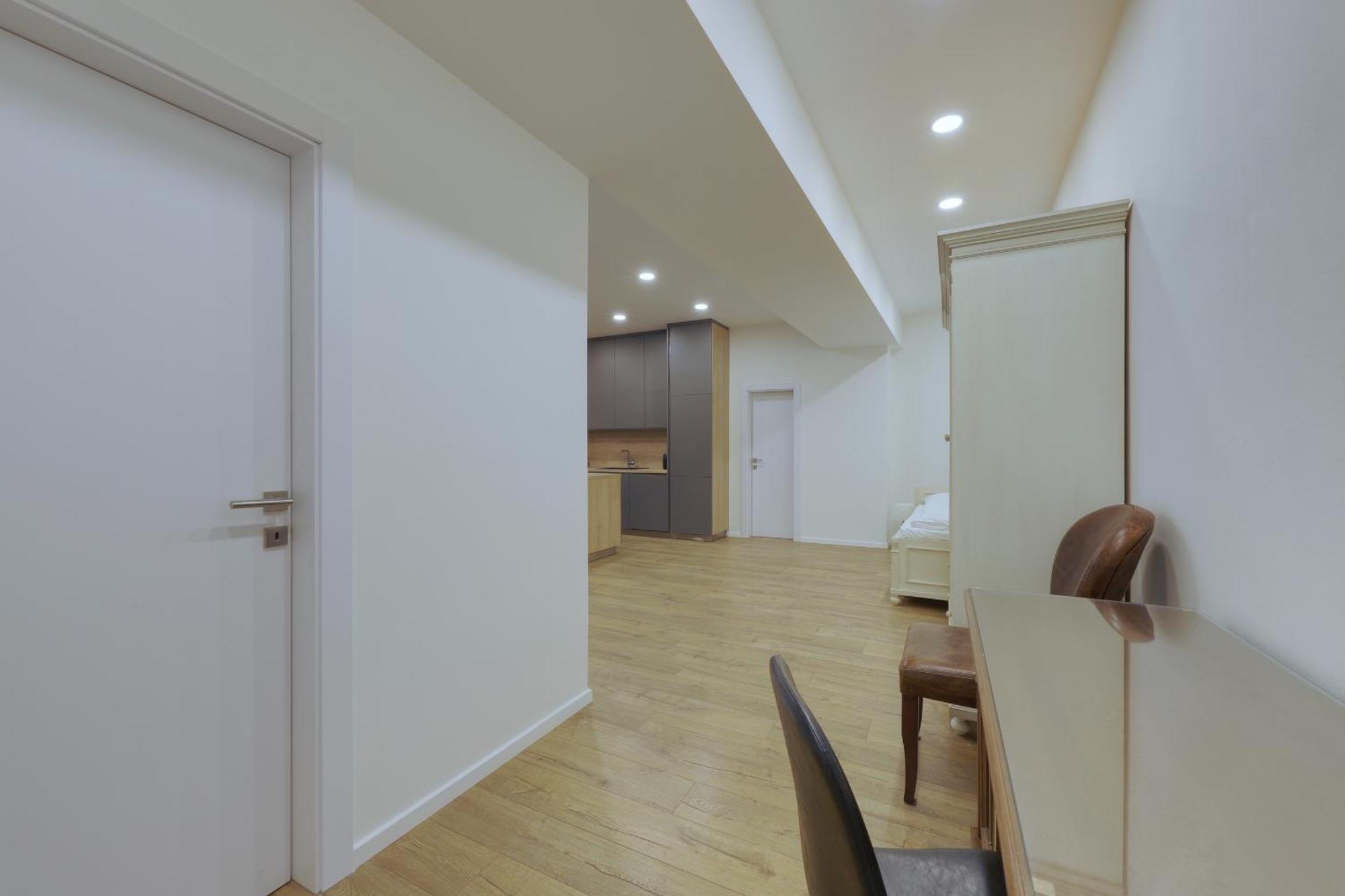 Shone Apartment Old Town 2 Bedroom Bratislava Bagian luar foto